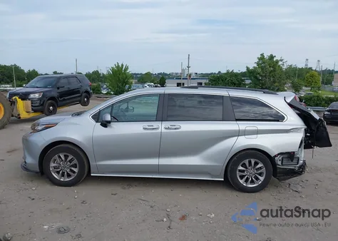 2022 Toyota Sienna Xle z USA, uszkodzony, nr VIN 5TDJSKFC4NS048133